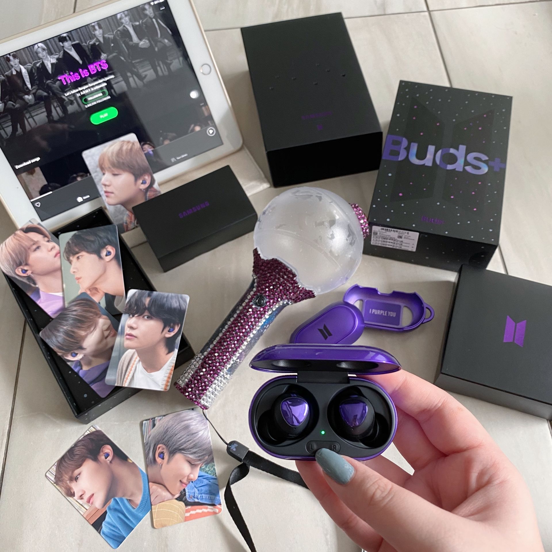 Kenapa Merchandise Kpop Sangat Diminati oleh Para Fans? | K-HUB by ...